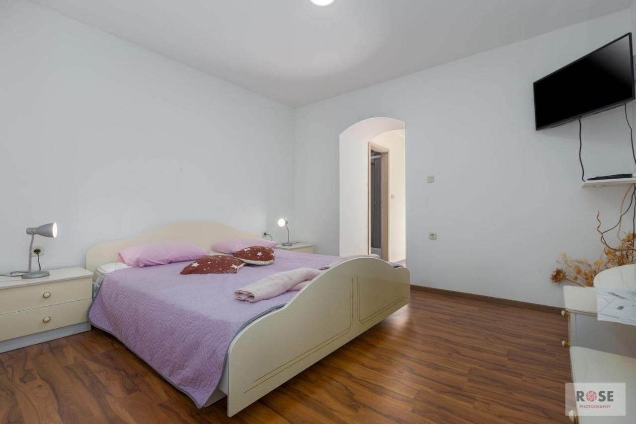 Apartment Laureta Пореч Екстериор снимка